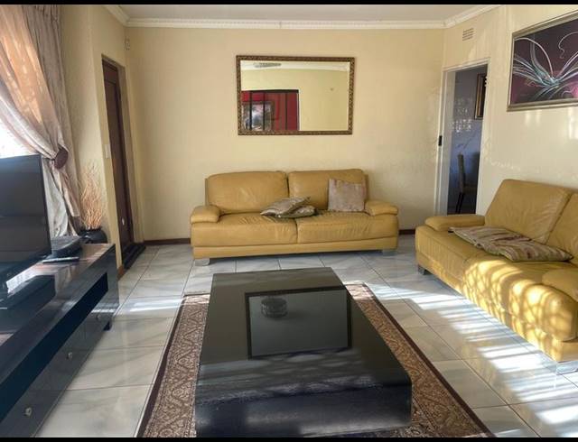 3 BEDROOM HOUSE FOR SALE IN NATURENA